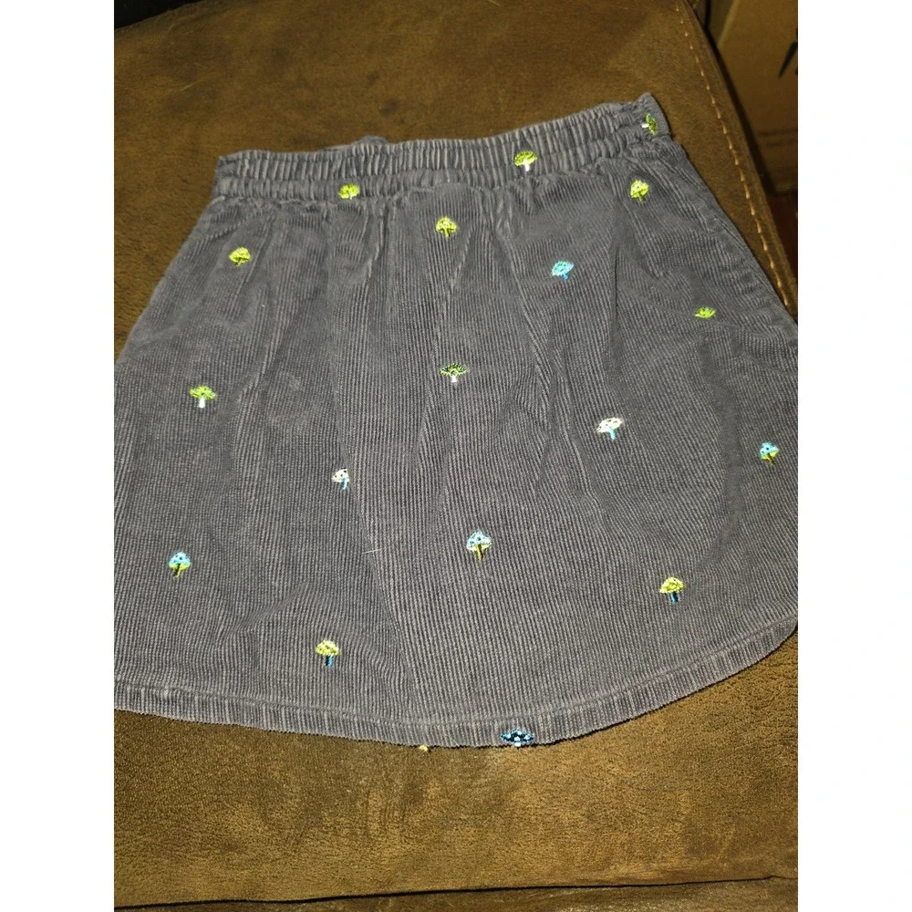 Vintage Gymboree hide N seek corduroy skort with mushrooms size 4